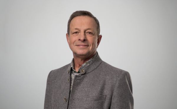 Zusätzliches Mitglied Franz Burgholzer